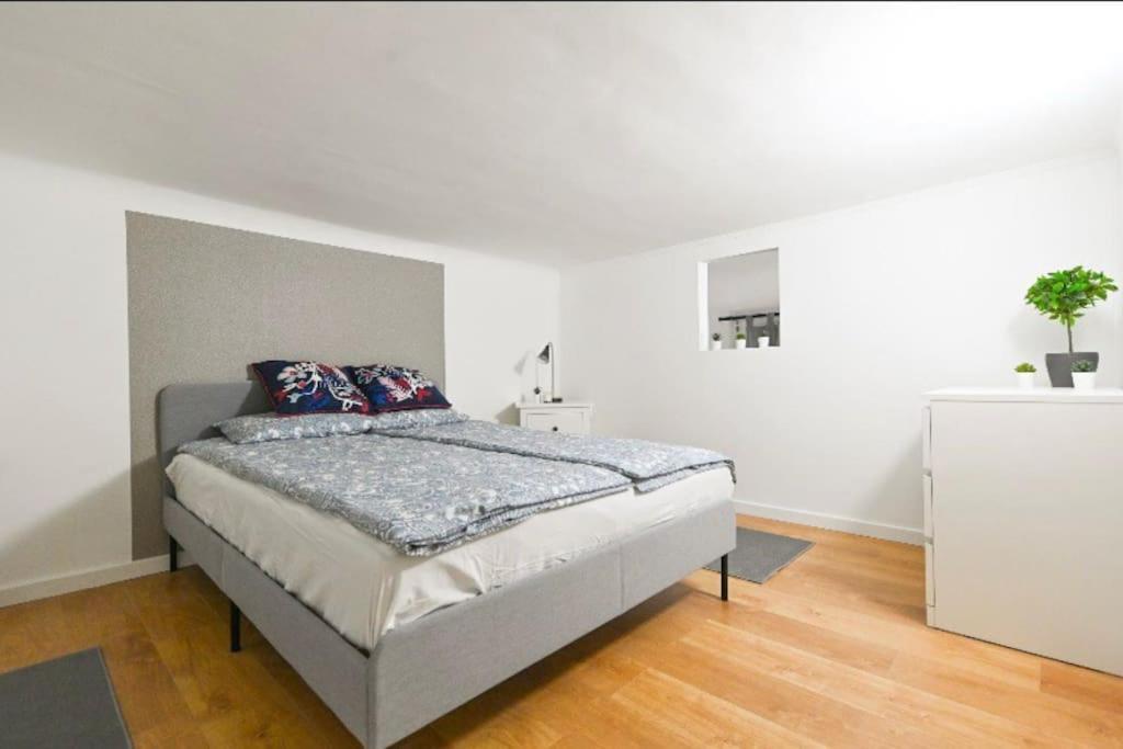 Lovely Studio Flat In Damjanich Street - Leonard Budapest Ngoại thất bức ảnh
